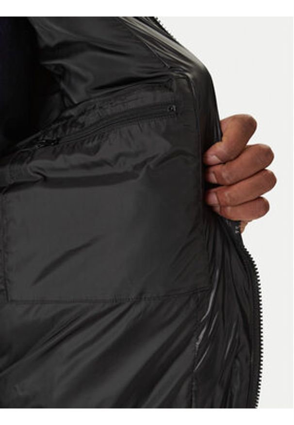 Lacoste Kurtka puchowa BH5096 Czarny Regular Fit. Kolor: czarny. Materiał: syntetyk