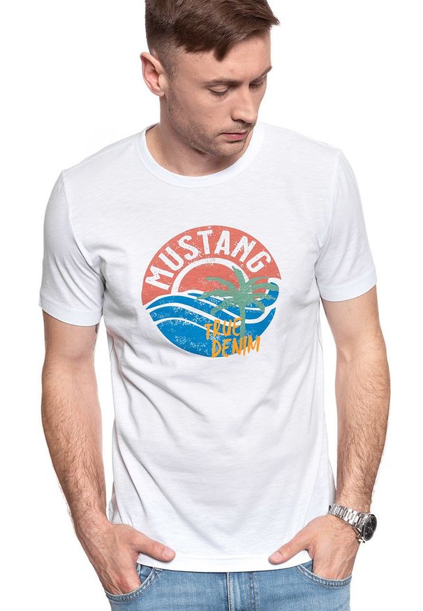 Mustang - MUSTANG T SHIRT Alex C Print 1009534 2045. Wzór: nadruk