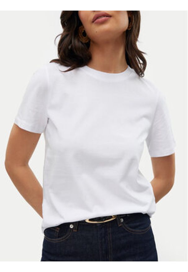 Vero Moda T-Shirt Paulina 10316991 Biały Regular Fit. Kolor: biały. Materiał: bawełna
