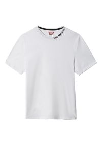 Koszulka The North Face Zumu 0A5ILGFN41 - biała. Kolor: biały. Materiał: prążkowany, bawełna. Długość rękawa: krótki rękaw. Długość: krótkie. Wzór: napisy