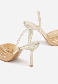 Renee - Złote Szpilki Slingback Zdobione Perełkami i Cekinami Irifera. Okazja: na co dzień. Zapięcie: bez zapięcia. Kolor: złoty. Materiał: satyna, jeans. Wzór: aplikacja. Obcas: na szpilce. Styl: casual, elegancki #3