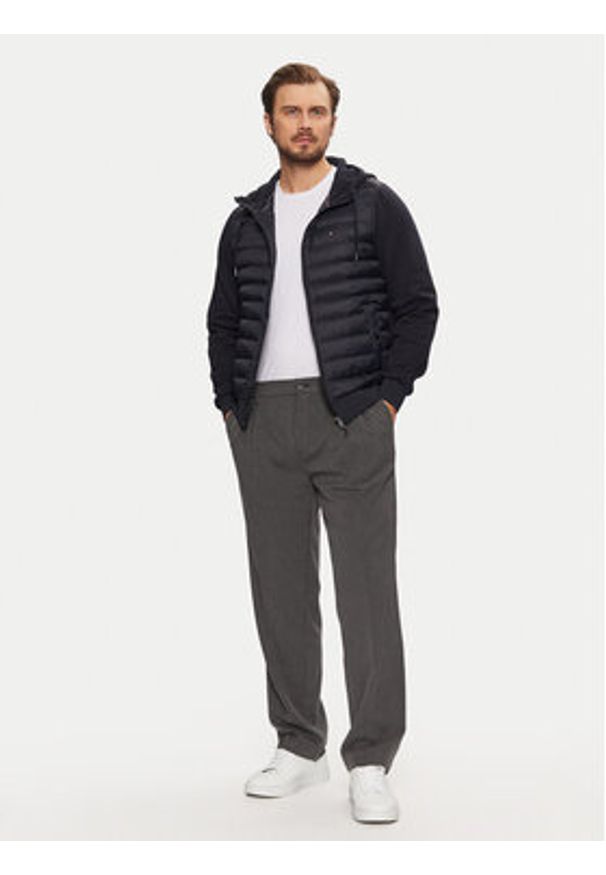 TOMMY HILFIGER - Tommy Hilfiger Kurtka przejściowa MW0MW39007 Granatowy Regular Fit. Kolor: niebieski. Materiał: bawełna, syntetyk