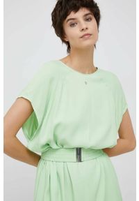 Mos Mosh sukienka kolor zielony mini oversize. Kolor: zielony. Materiał: tkanina, materiał, wiskoza. Długość rękawa: krótki rękaw. Typ sukienki: oversize. Długość: mini #3