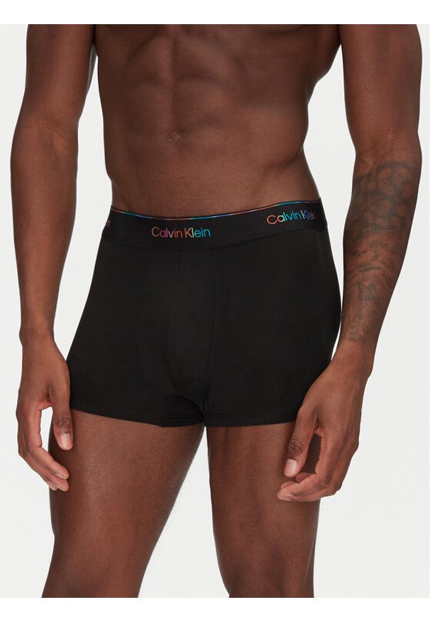 Calvin Klein Underwear Bokserki LV00NB4235 Czarny. Kolor: czarny. Materiał: syntetyk