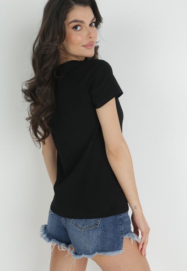 Born2be - Czarny Basicowy T-shirt Acatine. Okazja: na co dzień. Kolor: czarny. Materiał: dzianina. Styl: casual