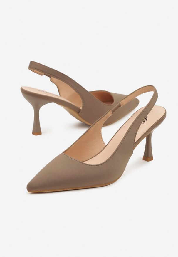 Renee - Ciemnobeżowe Sandały na Szpilce Typu Slingback Melovelle. Okazja: na co dzień. Kolor: beżowy. Materiał: jeans. Obcas: na szpilce. Styl: elegancki, casual