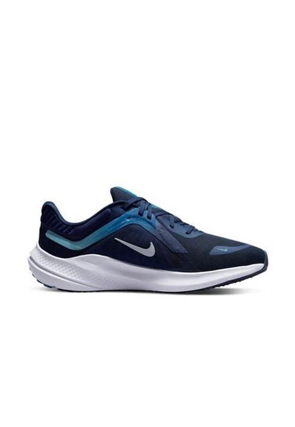 Buty treningowe męskie Nike Quest 5 400. Kolor: niebieski. Materiał: syntetyk, materiał. Szerokość cholewki: normalna. Sport: fitness