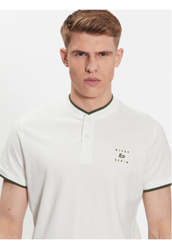 Blend Polo 20715179 Biały Regular Fit. Typ kołnierza: polo. Kolor: biały. Materiał: bawełna