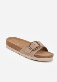 Renee - Beżowe Klapki z Zamszu Naturalnego na Korkowej Platformie z Klamrą Ariessea. Kolor: beżowy. Materiał: zamsz. Sezon: lato. Obcas: na platformie. Styl: elegancki #2