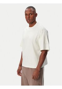 Adidas - adidas T-Shirt Soft Lux KB8095 Kremowy Regular Fit. Kolor: kremowy. Materiał: bawełna #1