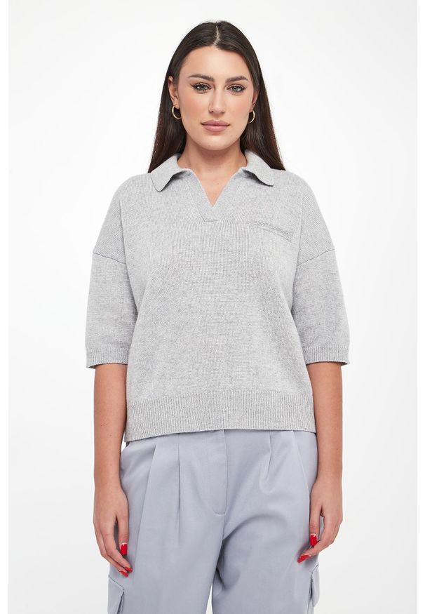 Sweter damski wełniany z kołnierzem polo PESERICO. Typ kołnierza: polo. Materiał: wełna
