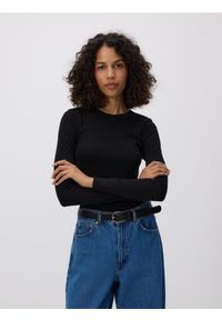Reserved - Longsleeve z modalem - czarny. Kolor: czarny. Materiał: dzianina, bawełna. Długość rękawa: długi rękaw #1