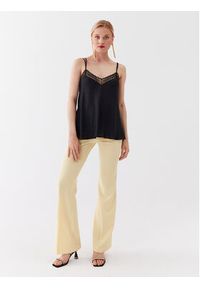 Patrizia Pepe Top 2C1455/A260-K103 Czarny Regular Fit. Kolor: czarny. Materiał: wiskoza #4