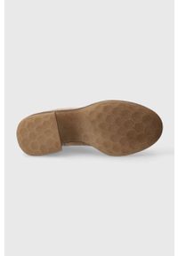 Charles Footwear sztyblety zamszowe Bea damskie kolor beżowy na słupku Bea.Boots.Sabbia. Kolor: beżowy. Materiał: zamsz. Obcas: na słupku. Wysokość obcasa: średni #4