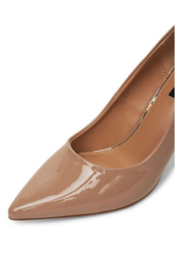 Nine West Szpilki CD23029-1 Beżowy. Kolor: beżowy. Materiał: materiał, syntetyk. Obcas: na szpilce