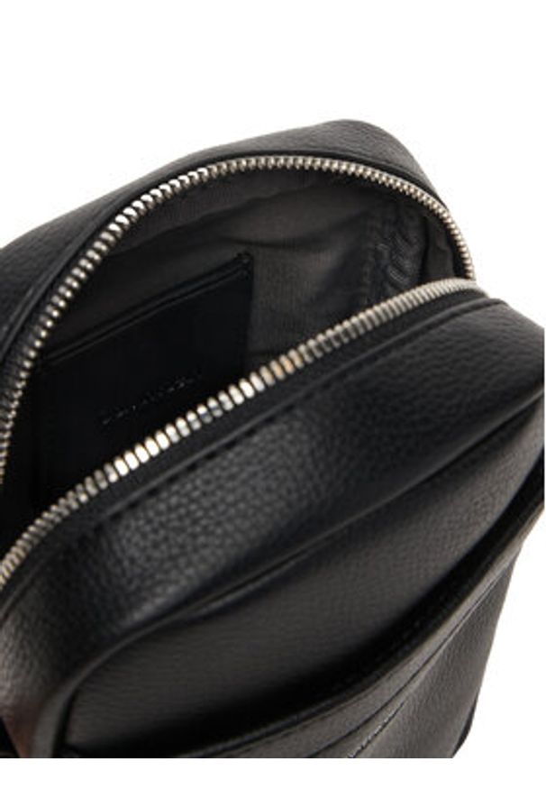 Calvin Klein Saszetka Raised Slim Reporter LV04D3278G Czarny. Kolor: czarny. Materiał: skóra