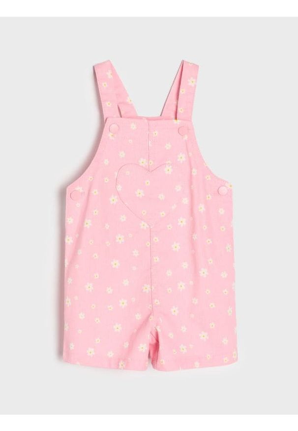 Sinsay - Jeansowe ogrodniczki w kwiaty - różowy. Kolor: różowy. Materiał: jeans. Wzór: kwiaty