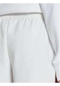 Lacoste Spodnie dresowe XF7374 Biały Wide Leg. Kolor: biały. Materiał: bawełna #4