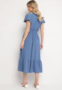Born2be - Niebieska Sukienka o Rozkloszowanym Kroju z Kopertowym Dekoltem i Gumką w Talii Reiliana. Okazja: na co dzień, na imprezę. Typ kołnierza: dekolt kopertowy. Kolor: niebieski. Typ sukienki: kopertowe. Styl: casual, elegancki #5