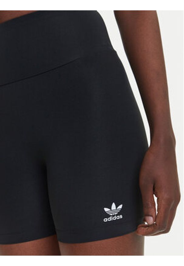 Adidas - adidas Kolarki Essentials JY0079 Czarny Slim Fit. Kolor: czarny. Materiał: syntetyk