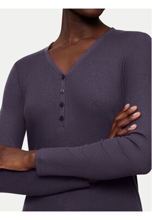 Triumph Koszulka piżamowa Mix&Match 10225031 Granatowy Regular Fit. Kolor: niebieski. Materiał: syntetyk