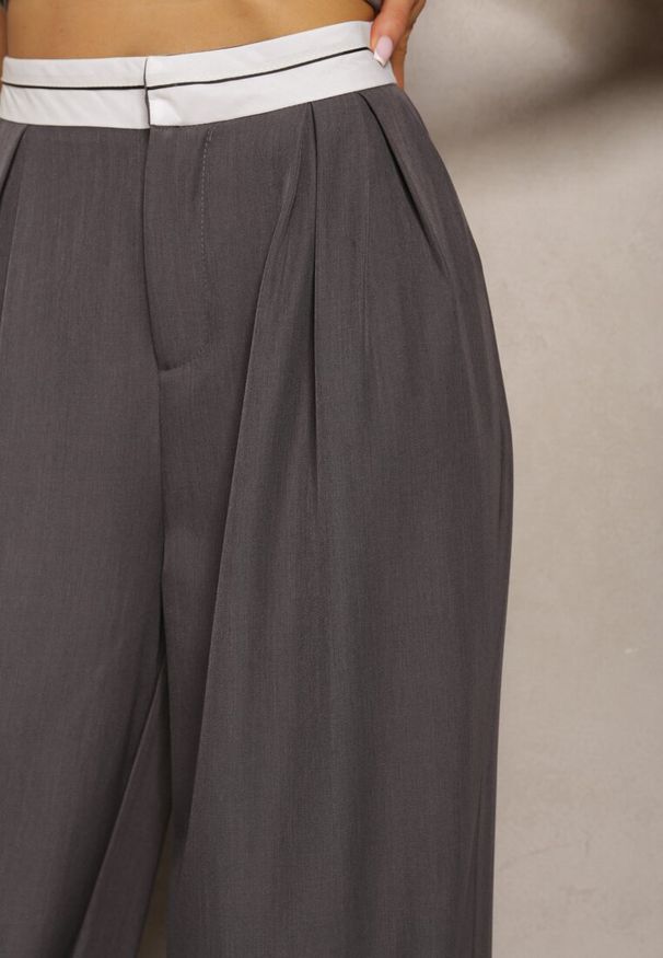 Renee - Szare Spodnie z Wiskozy Palazzo High Waist Zapinane na Suwak Nellieva. Okazja: na co dzień. Stan: podwyższony. Kolor: szary. Materiał: wiskoza. Styl: casual