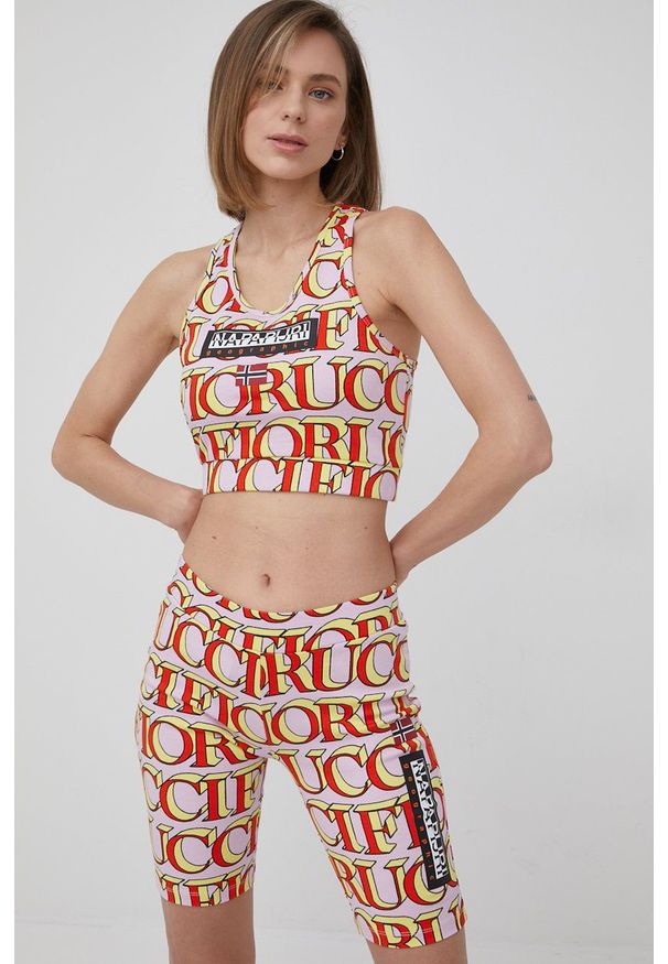 Napapijri top Napapijri X Fiorucci damski kolor różowy. Kolor: różowy. Materiał: dzianina