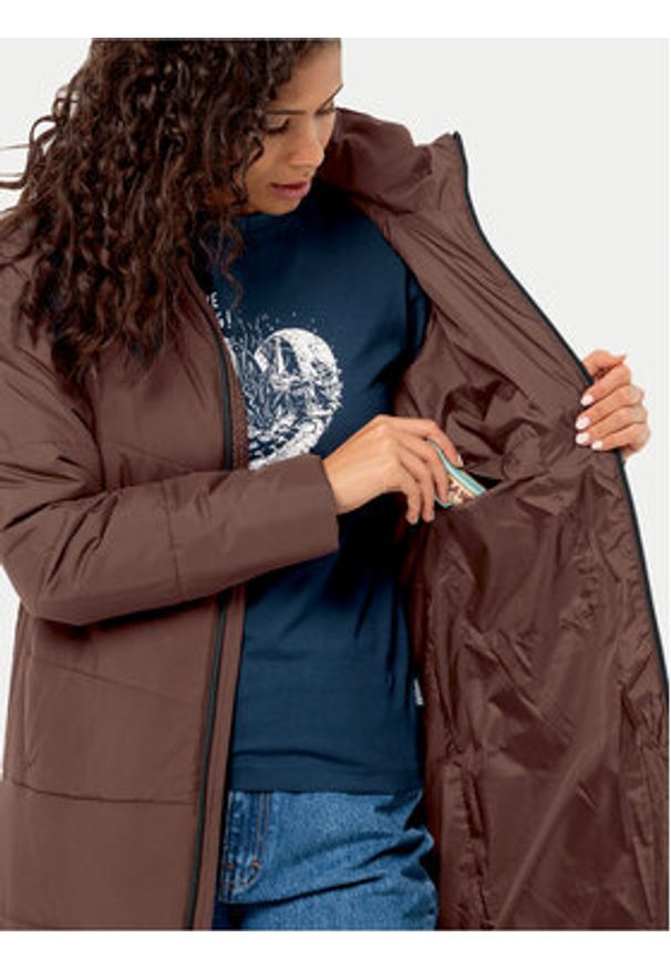 Jack Wolfskin Kurtka zimowa Deutzer Coat 1207501 Bordowy Regular Fit. Kolor: czerwony. Materiał: syntetyk. Sezon: zima