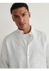 Reserved - Koszula comfort fit - biały. Kolor: biały. Materiał: bawełna, tkanina #1
