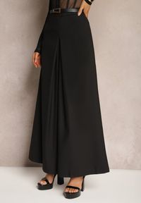 Renee - Czarne Spodnie Culottes z Paskiem i Szerokimi Nogawkami Imitującymi Spódnicę Aimleda. Okazja: na co dzień. Stan: podwyższony. Kolor: czarny. Styl: elegancki, casual #4