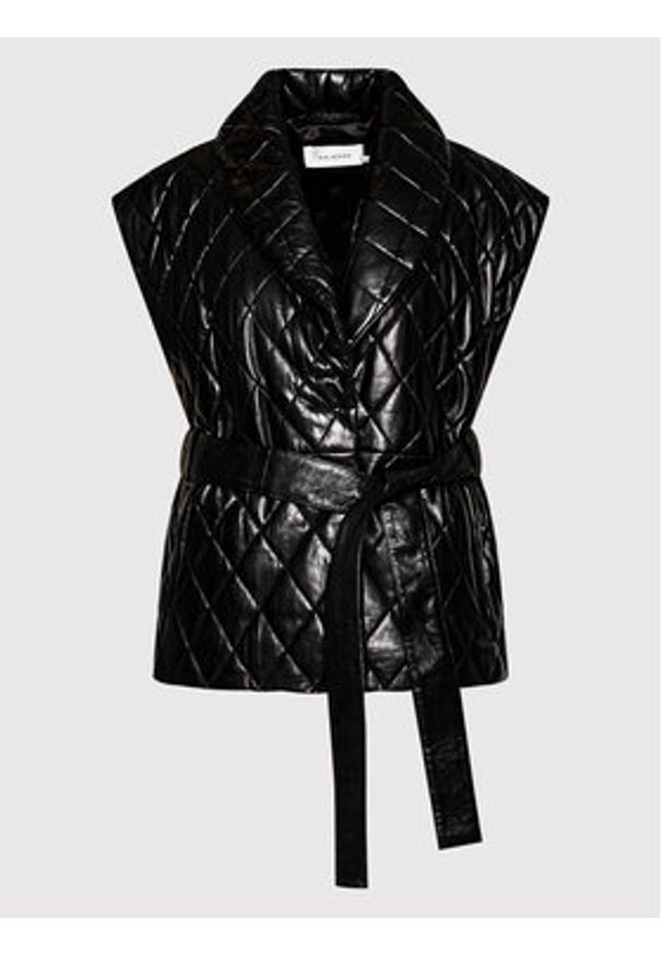 GESTUZ - Gestuz Bezrękawnik 10905878 Czarny Regular Fit. Kolor: czarny. Materiał: skóra. Długość rękawa: bez rękawów