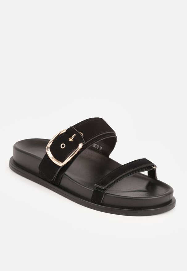 Born2be - Czarne Płaskie Klapki z Imitacji Zamszu z Wyrazistą Klamrą Himemoni. Okazja: na co dzień. Kolor: czarny. Materiał: zamsz. Wzór: paski, haft. Sezon: lato. Styl: boho, wakacyjny, casual