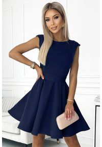 Numoco - Rozkloszowana Sukienka z Wiązanym Paskiem - Granatowa. Kolor: niebieski. Materiał: elastan, poliester
