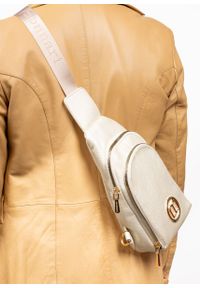 Inna - Torebka damska Monnari plecak nerka perłowa PH0050. Kolor: biały. Materiał: skórzane. Styl: elegancki #4