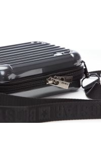 Big Star Accessories - Torebka damska Big Star, z tworzywa syntetycznego o ryflowanej strukturze z dwoma zamkami błyskawicznymi regulowanym paskiem na ramię, szara, GG57416. Kolor: szary. Styl: casual. Rodzaj torebki: na ramię #4