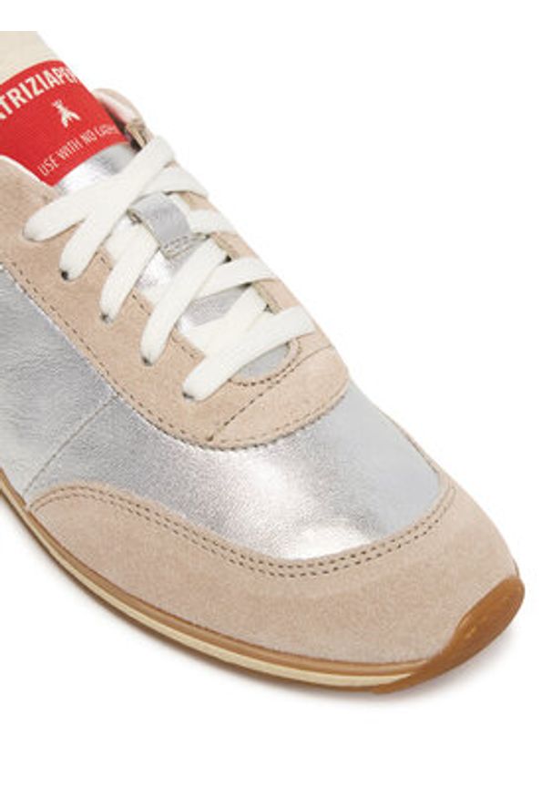 Patrizia Pepe Sneakersy 8Z0135/L154-FG69 Srebrny. Kolor: srebrny. Materiał: skóra