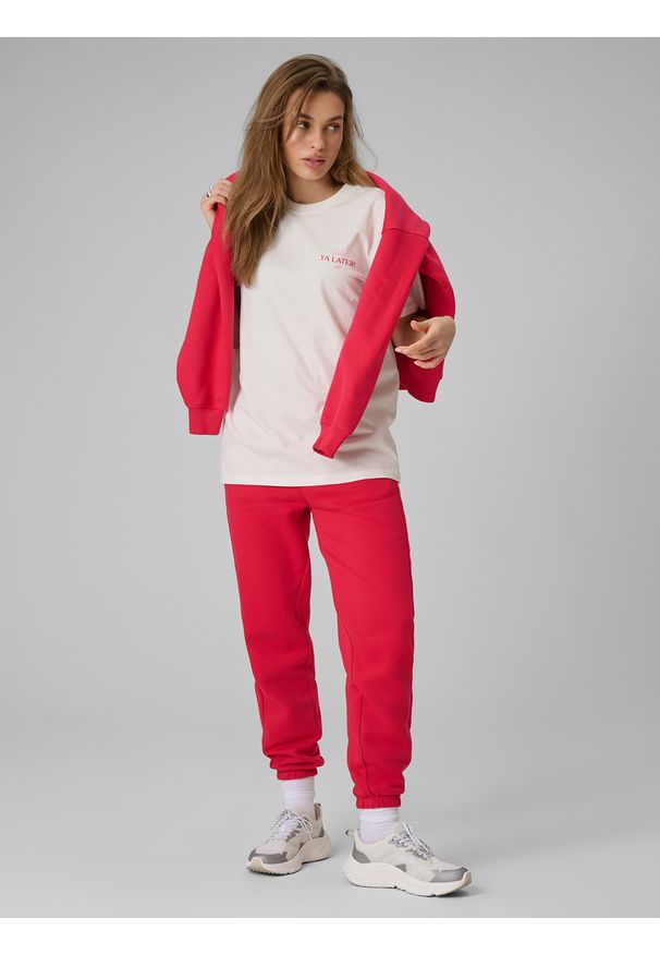 4f - 4F T-shirt loose z nadrukiem damski - beżowy S. Okazja: do domu, na co dzień. Kolor: beżowy. Materiał: materiał, dzianina, skóra, bawełna. Wzór: nadruk. Styl: casual