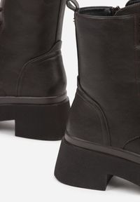 Born2be - Brązowe Botki Workery na Grubej Podeszwie Tuseena. Okazja: na co dzień. Kolor: brązowy. Materiał: jeans. Styl: casual #4