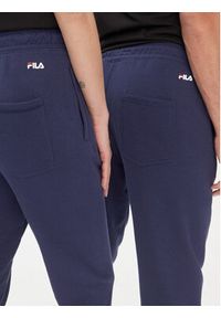 Fila Spodnie dresowe FAU0069 Granatowy Regular Fit. Kolor: niebieski. Materiał: bawełna #4