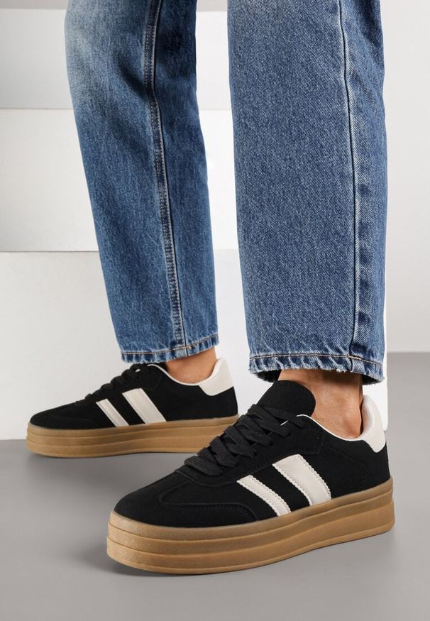 Born2be - Czarne Sneakersy Typu Kultowe Tenisówki na Grubej Podeszwie Nalorela. Okazja: na co dzień. Kolor: czarny. Materiał: jeans. Szerokość cholewki: normalna. Sport: fitness