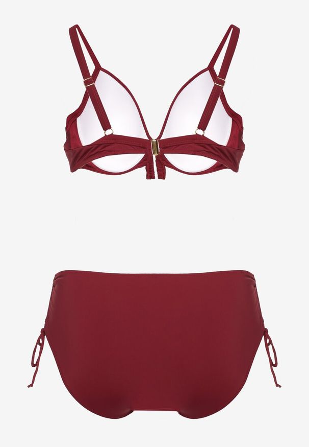Born2be - Czerwone Bikini Biustonosz z Marszczeniem i Majtki Figi ze Ściągaczami Kinevia. Kolekcja: plus size. Kolor: czerwony