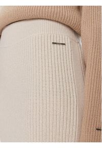 Calvin Klein Spódnica ołówkowa K20K206017 Beżowy Slim Fit. Kolor: beżowy. Materiał: wełna
