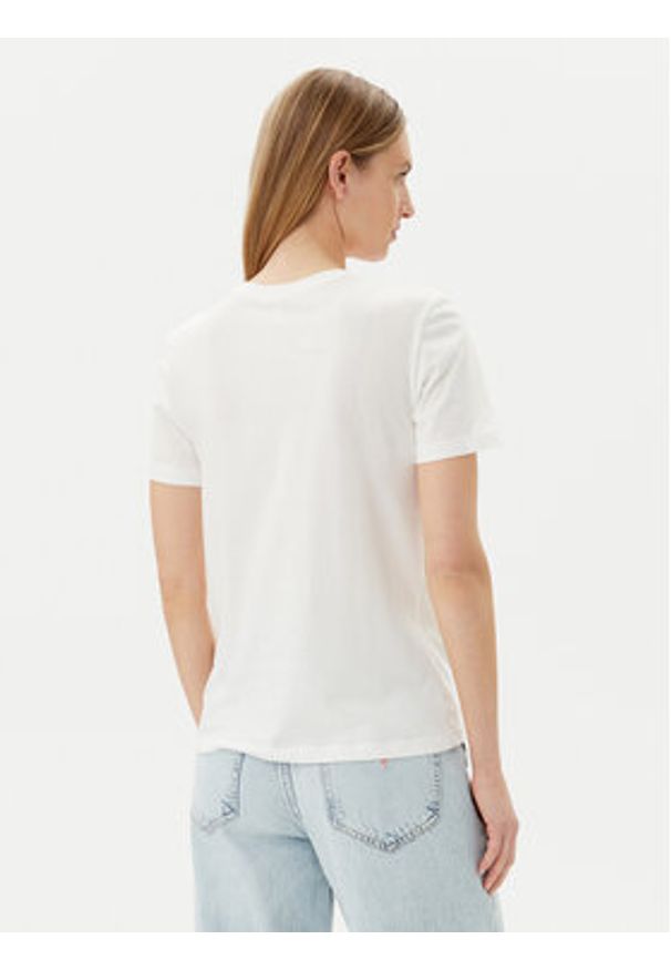 only - ONLY T-Shirt Kita 15349150 Biały Regular Fit. Kolor: biały. Materiał: bawełna