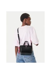 Torebka Tommy Jeans. Kolor: czarny #1