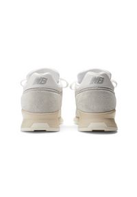 Buty męskie New Balance U1500WSB – białe. Kolor: biały. Materiał: zamsz, skóra. Szerokość cholewki: normalna. Sezon: lato #6