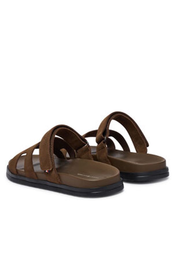 TOMMY HILFIGER - Tommy Hilfiger Klapki Adjustable Premium Suede Sandal FM0FM05774 Brązowy. Kolor: brązowy. Materiał: zamsz, skóra