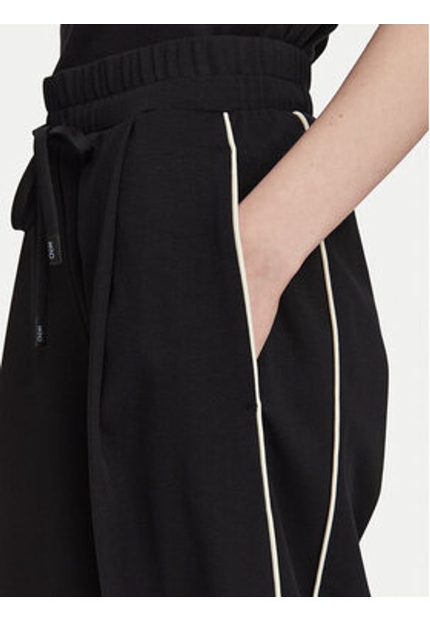 Weekend Max Mara Spodnie dresowe Godezia 2625786021 Czarny Relaxed Fit. Kolor: czarny. Materiał: bawełna