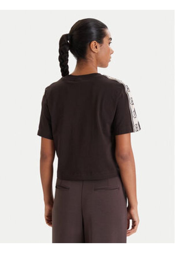 Guess T-Shirt V3RI08 I3Z14 Brązowy Regular Fit. Kolor: brązowy. Materiał: bawełna