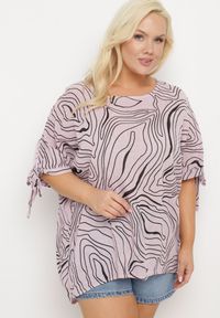 Born2be - Jasnofioletowa Bluzka z Ozdobnym Wiązaniem przy Rękawach Fialia. Okazja: do pracy, na spotkanie biznesowe, na co dzień. Kolekcja: plus size. Kolor: fioletowy. Materiał: jeans. Styl: casual, elegancki, biznesowy