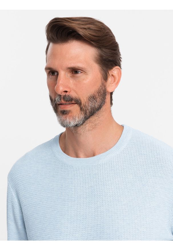 Ombre Clothing - Melanżowy sweter męski ze strukturalnej dzianiny – błękitny V2 OM-SWSW-0142 - XXL. Okazja: na co dzień. Kolor: niebieski. Materiał: dzianina. Wzór: melanż. Styl: casual